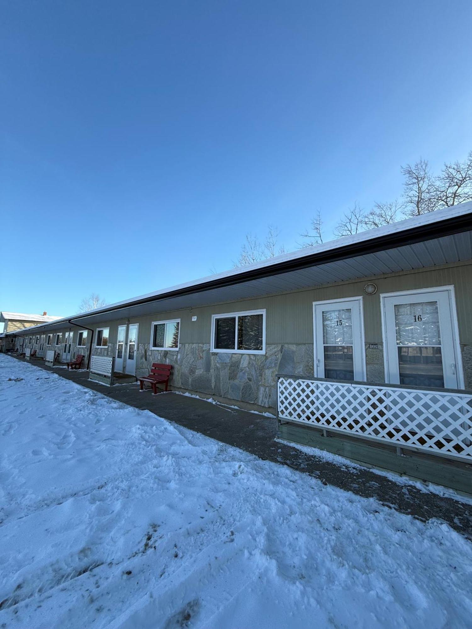 New Country Motel Swan River Екстер'єр фото