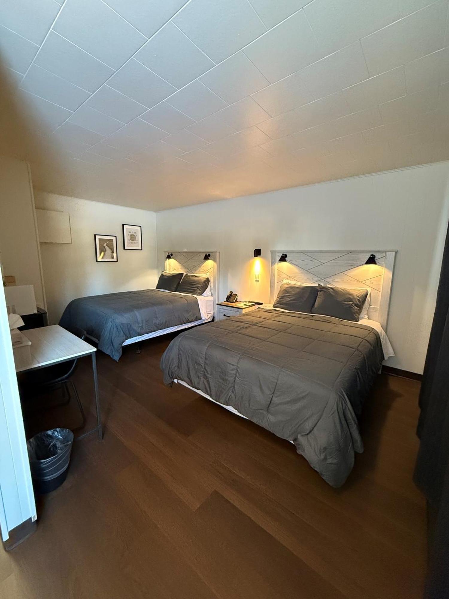 New Country Motel Swan River Екстер'єр фото